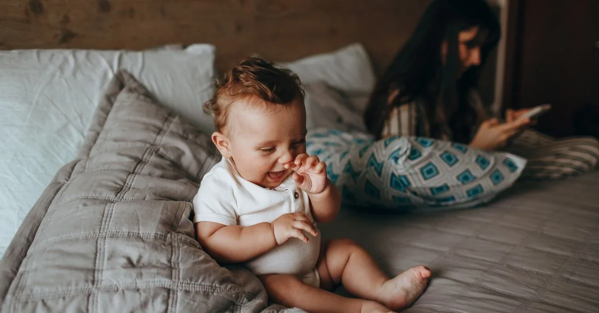 découvrez tout sur le monde des bébés : conseils, soins, alimentation et développement pour accompagner votre enfant dès ses premiers jours.