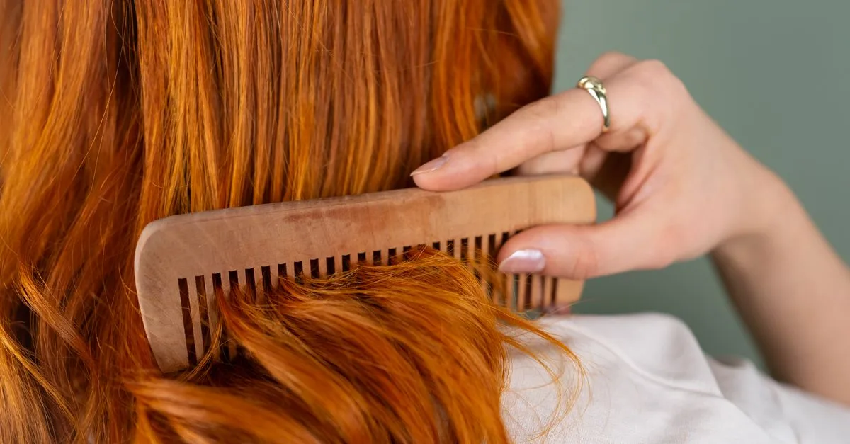 découvrez nos conseils et produits essentiels pour des soins capillaires efficaces et adaptés à tous types de cheveux.